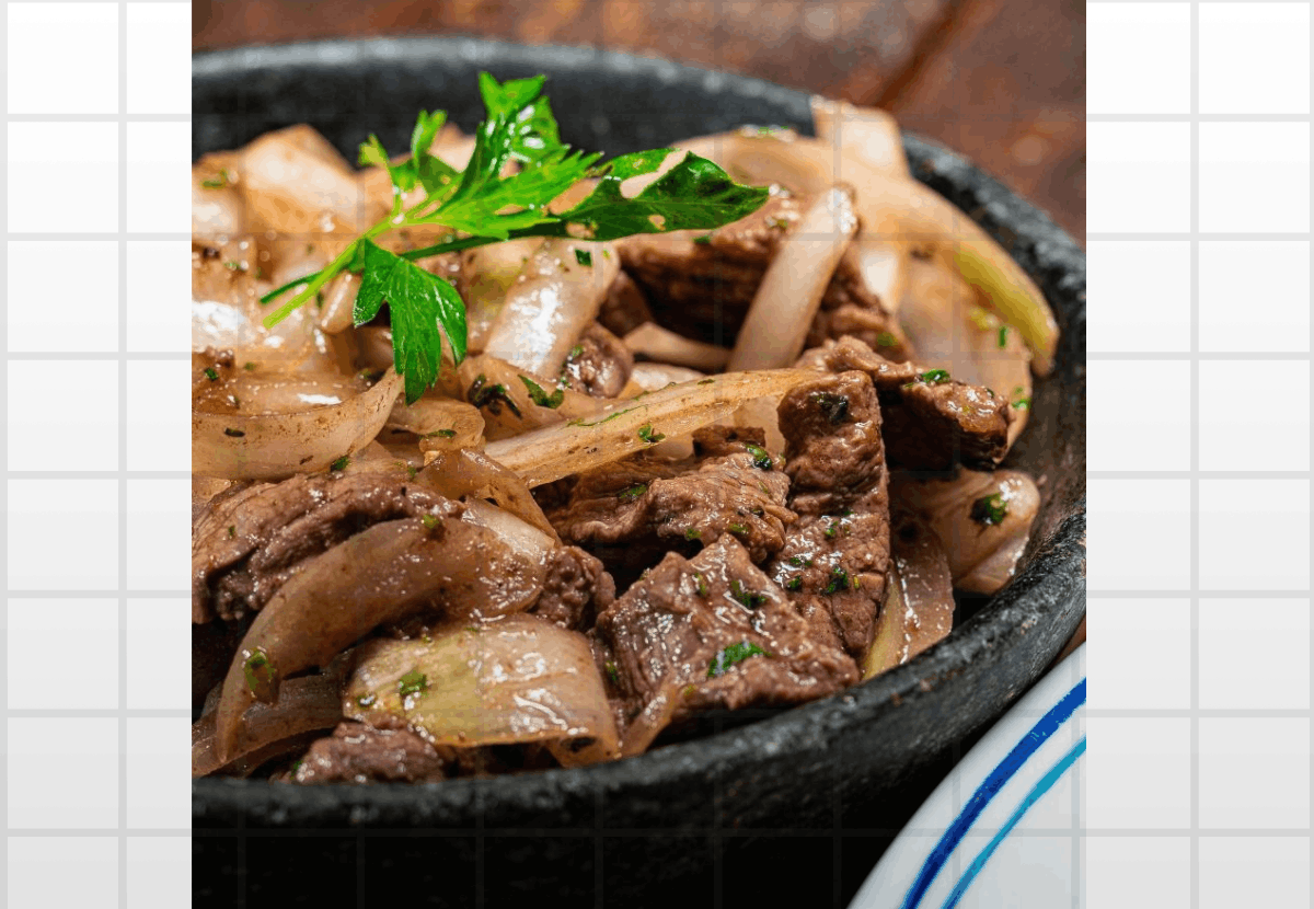 Bife Acebolado Perfeito: O Truque para a Carne Ficar Macia e Suculenta
