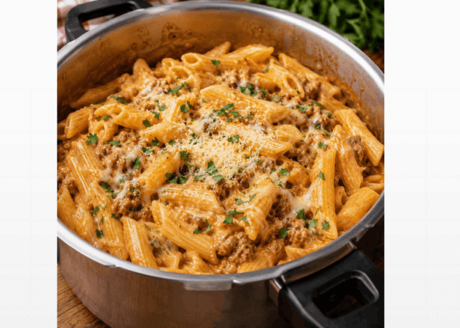 Macarrão de Preguiçoso na Panela de Pressão: Pronto em 5 Minutos!